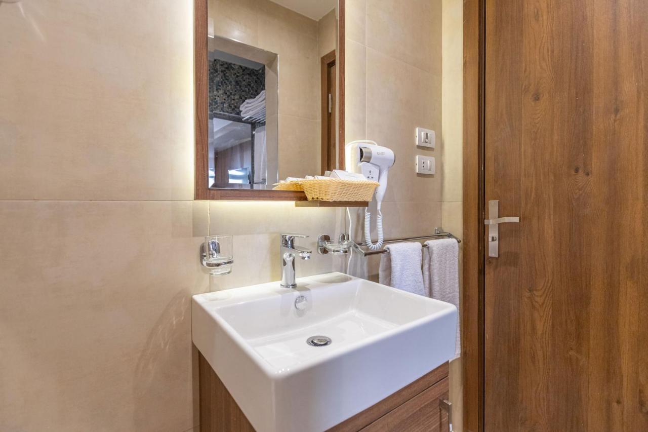 Kafret el-Gabal Nozol Pyramids Hotel And Spa מראה חיצוני תמונה